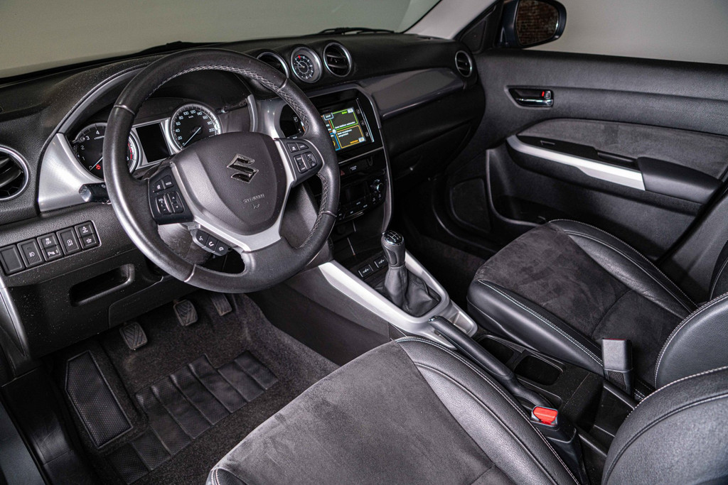 Suzuki Vitara 1.6 High Executive 54971560-25.jpg | Autobedrijf van Geel