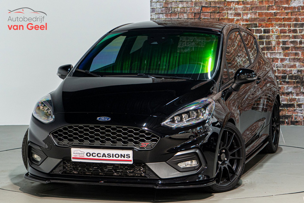 Ford Fiesta 1.5 EcoBoost ST-3 | B&O | Cruise Control | Pano | Winterpack 54972288-0.jpg | Autobedrijf van Geel