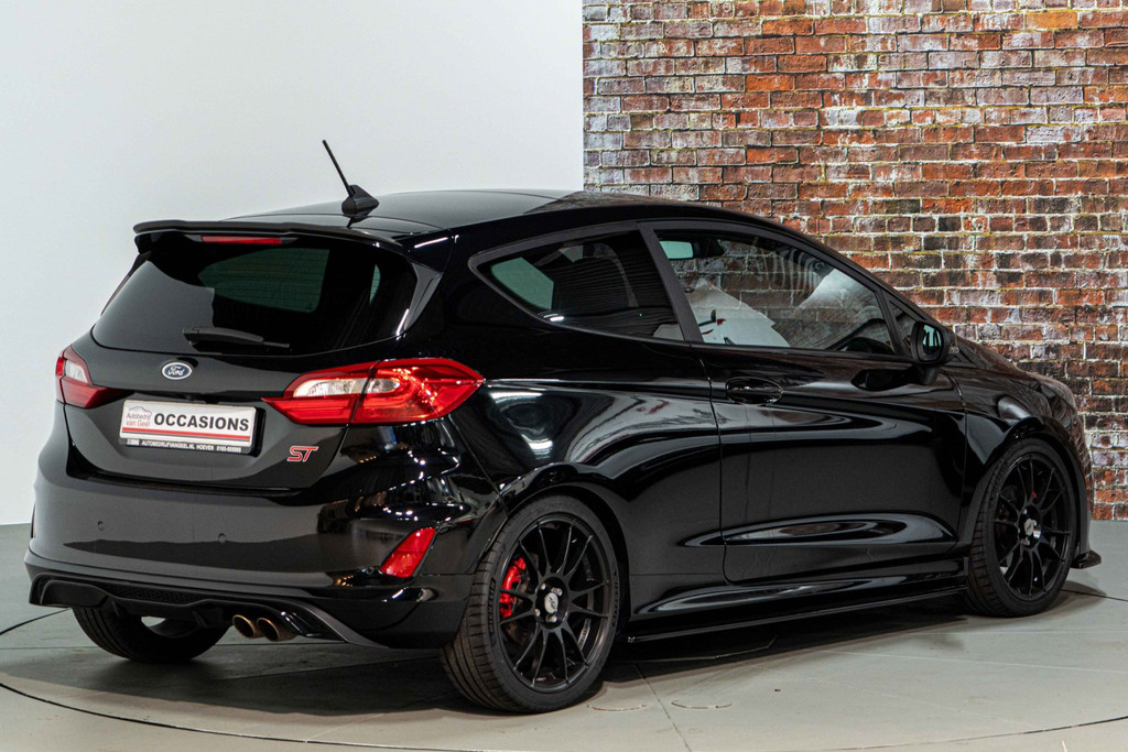 Ford Fiesta 1.5 EcoBoost ST-3 | B&O | Cruise Control | Pano | Winterpack 54972288-1.jpg | Autobedrijf van Geel