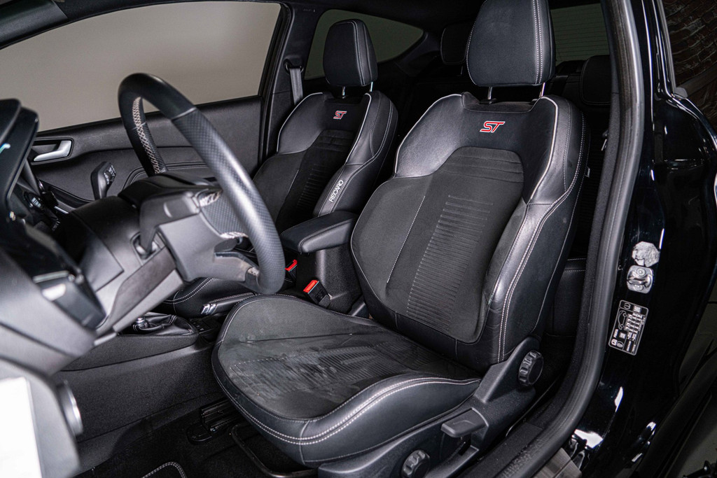 Ford Fiesta 1.5 EcoBoost ST-3 | B&O | Cruise Control | Pano | Winterpack 54972288-24.jpg | Autobedrijf van Geel