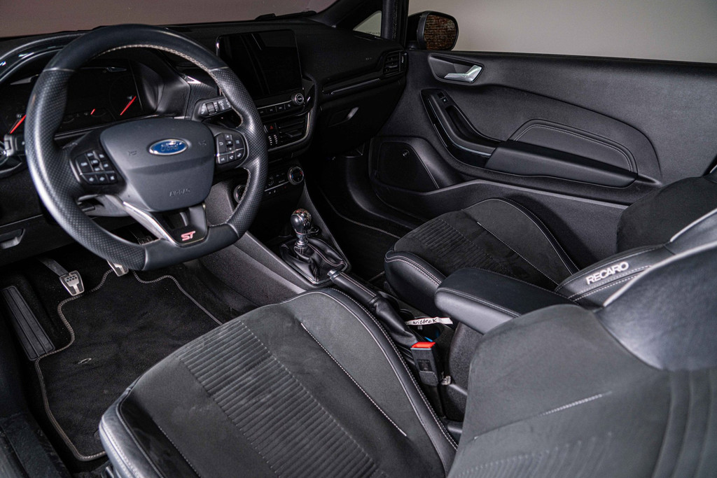 Ford Fiesta 1.5 EcoBoost ST-3 | B&O | Cruise Control | Pano | Winterpack 54972288-25.jpg | Autobedrijf van Geel