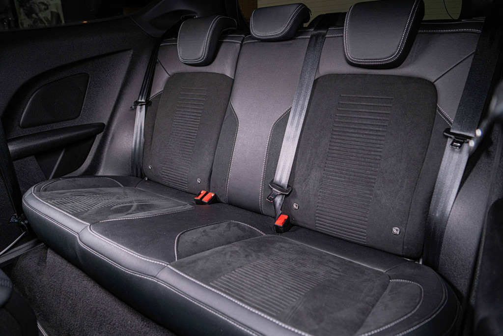 Ford Fiesta 1.5 EcoBoost ST-3 | B&O | Cruise Control | Pano | Winterpack 54972288-33.jpg | Autobedrijf van Geel