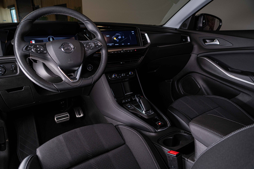 Opel Grandland 1.6 Turbo Plug-In Hybrid Business Elegance 55835144-28.jpg | Autobedrijf van Geel