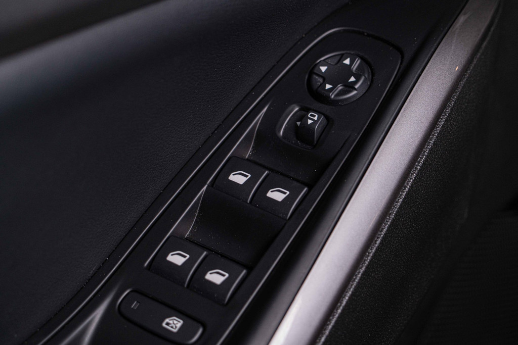 Opel Grandland 1.6 Turbo Plug-In Hybrid Business Elegance 55835144-30.jpg | Autobedrijf van Geel