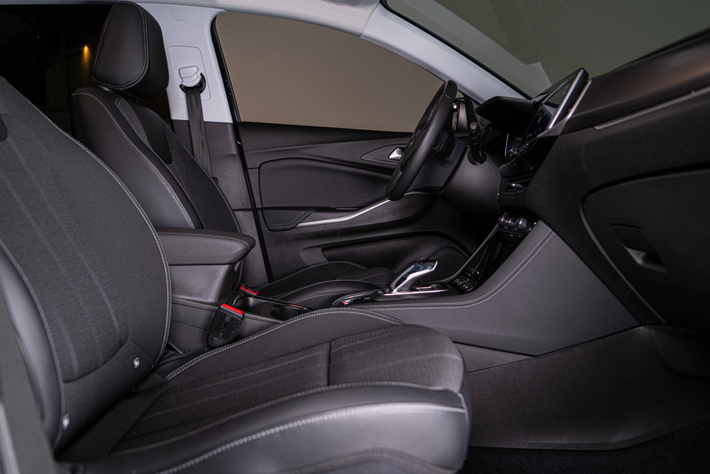 Opel Grandland 1.6 Turbo Plug-In Hybrid Business Elegance 55835144-36.jpg | Autobedrijf van Geel