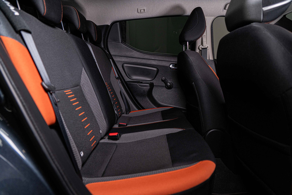 Nissan Micra 0.9 IG-T Bose Personal Edition | Cruise Control | Camera | LED | Keyless-GO 56134637-31.jpg | Autobedrijf van Geel