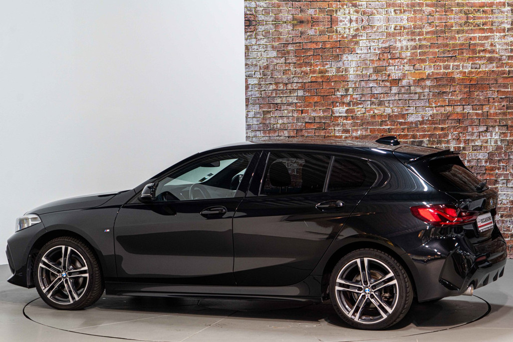 BMW 1-serie 118i High Executive | M Sport | Cruise Control | Achteruitrijcamera | LED 56154316-10.jpg | Autobedrijf van Geel