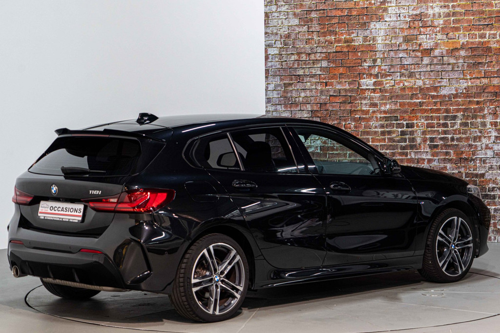 BMW 1-serie 118i High Executive | M Sport | Cruise Control | Achteruitrijcamera | LED 56154316-15.jpg | Autobedrijf van Geel