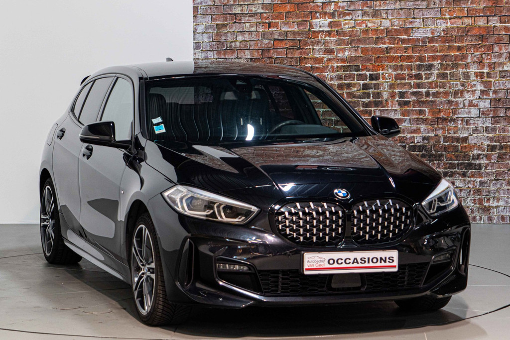 BMW 1-serie 118i High Executive | M Sport | Cruise Control | Achteruitrijcamera | LED 56154316-22.jpg | Autobedrijf van Geel