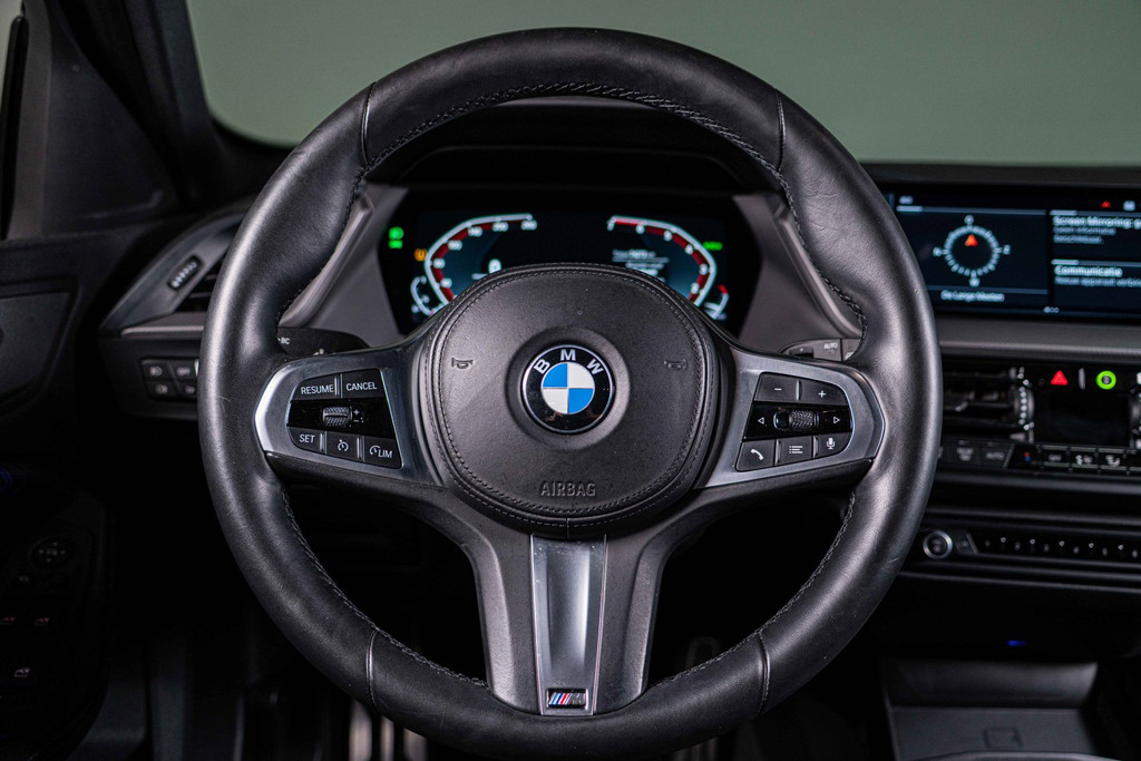 BMW 1-serie 118i High Executive | M Sport | Cruise Control | Achteruitrijcamera | LED 56154316-58.jpg | Autobedrijf van Geel