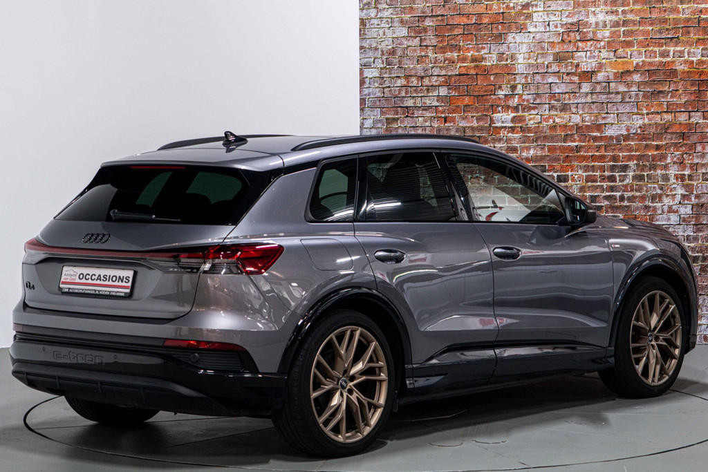 Audi Q4 e-tron 35 Launch edition S Competition 55 kWh | Panoramadak | Adaptive Cruise Control | LM 56191178-1.jpg | Autobedrijf van Geel