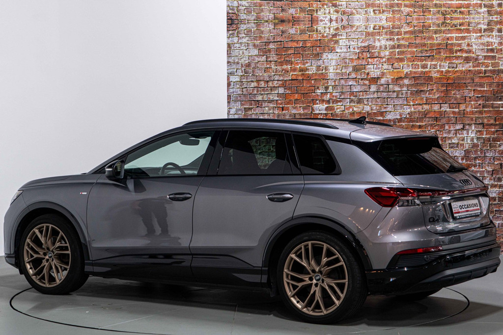Audi Q4 e-tron 35 Launch edition S Competition 55 kWh | Panoramadak | Adaptive Cruise Control | LM 56191178-9.jpg | Autobedrijf van Geel