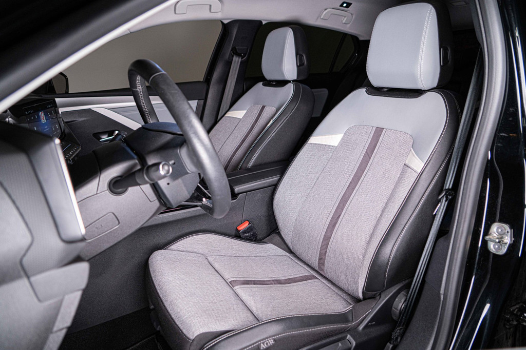 Opel Astra 1.2 GS Line | Adaptive Cruise Control | Achteruitrijcamera | LM 56281577-3.jpg | Autobedrijf van Geel