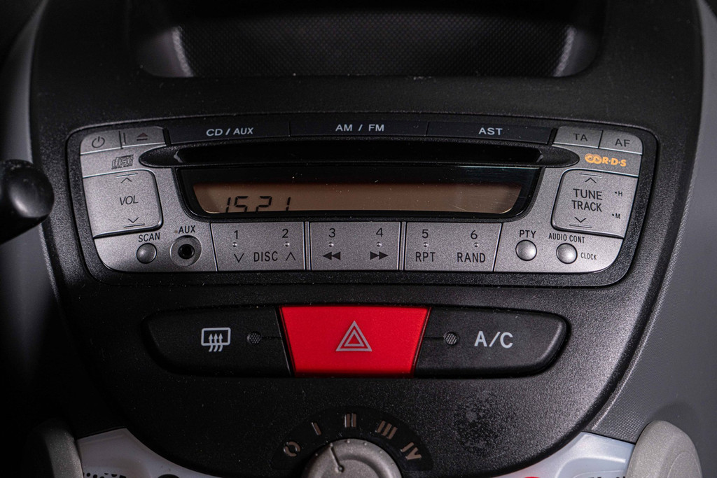 Peugeot 107 1.0-12V XS | Airco | Rijklaar 56548925-16.jpg | Autobedrijf van Geel