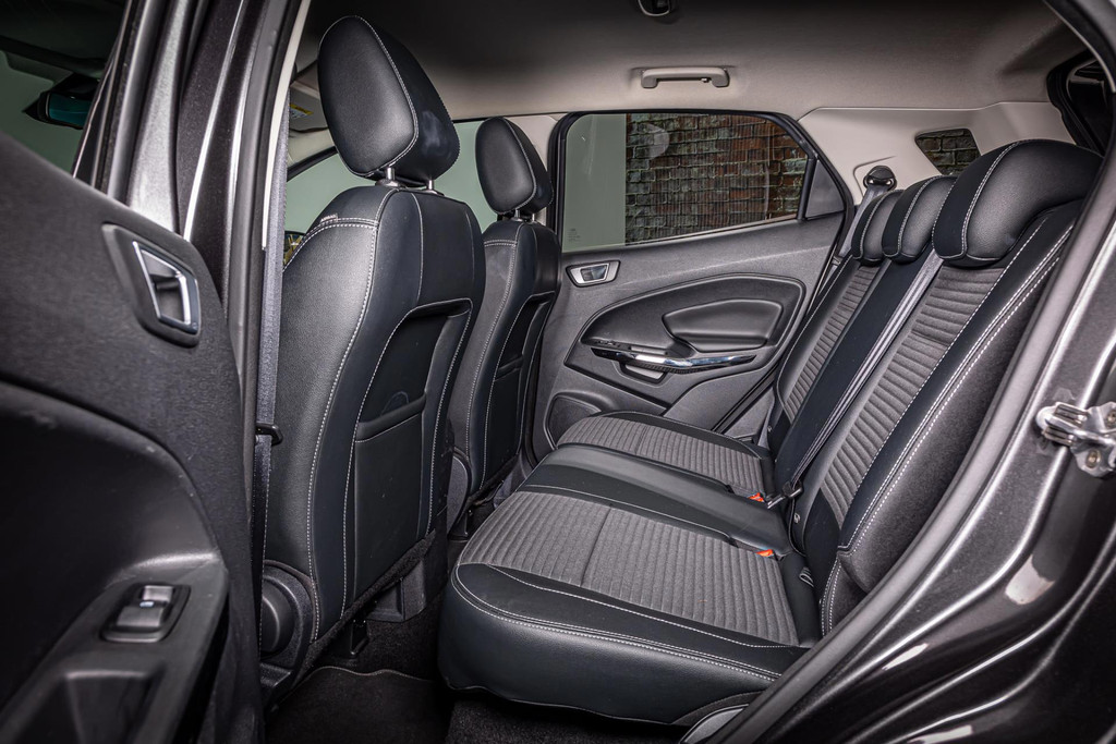 Ford EcoSport 1.0 EcoBoost Titanium I Navi I Stoelverwarming I Rijklaarprijs 56658370-18.jpg | Autobedrijf van Geel