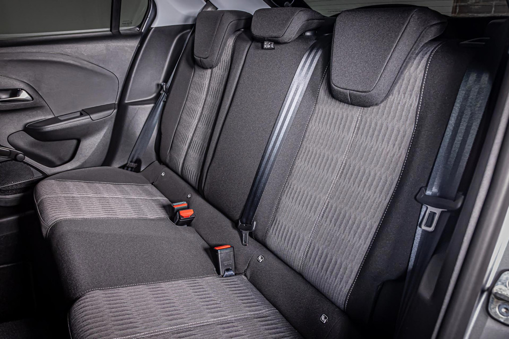 Opel Corsa 1.2 GS Line I Stoel&Stuur verwarming I Cruise controle I Rijklaarprijs 56698807-18.jpg | Autobedrijf van Geel